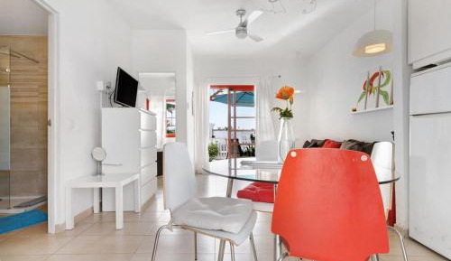 Superior One-Bedroom Apartment