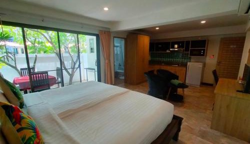 Double or Twin Room with Terrace