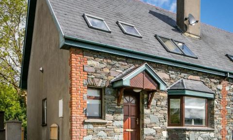 Three-Bedroom Holiday Home 