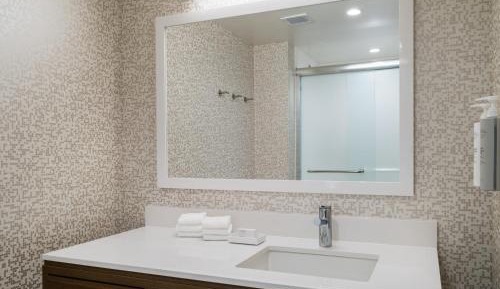 King Studio Suite - Hearing Access