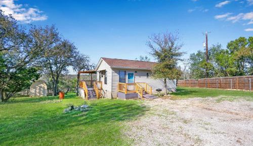 One-Bedroom Holiday Home