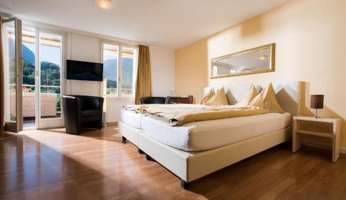 Panorama Triple Room with Jungfrau View