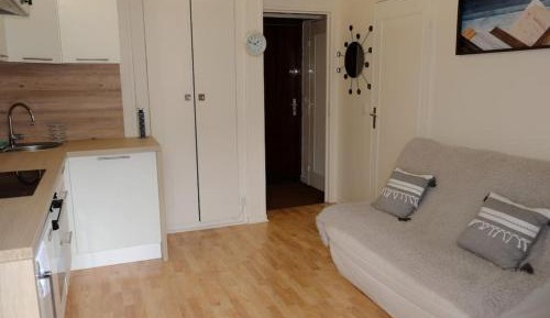 Studio Apartment