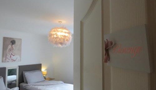 Twin Room with Private External Bathroom