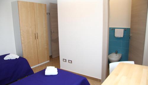 Twin Room with Private Bathroom