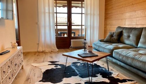 Apartment with Lake View