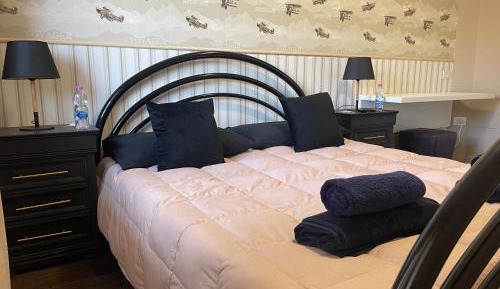 Large Double Room