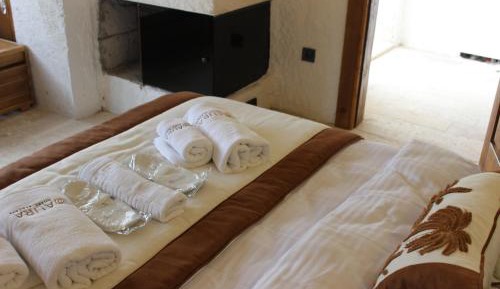 Deluxe Double Room with Shower