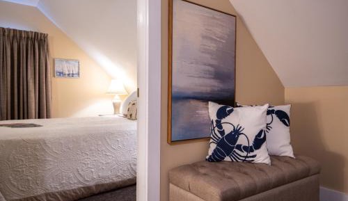 Queen Apartment