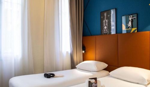 Standard Twin Room