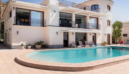 Villa with Sea View