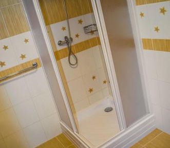 Twin Room with Shared Bathroom
