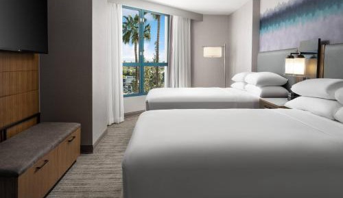 One Bedroom Suite with Twin Beds and a Sofa