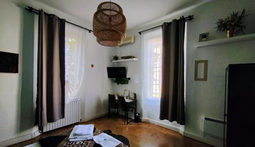 Double Room with Shared Bathroom