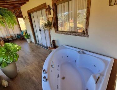 Suite with Hot Tub