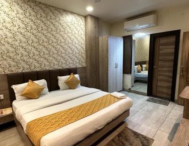 Superior King Room