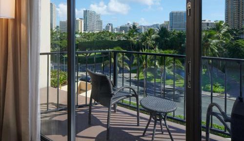 Diamond Head View Room