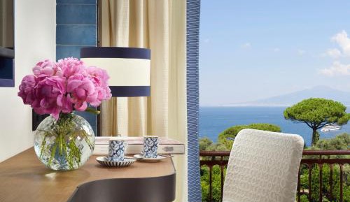 Superior King Room with Sea View