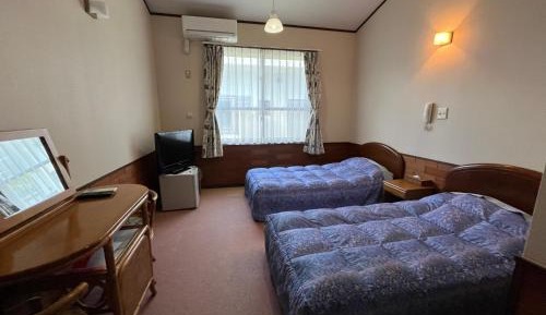 Twin Room with Bathroom