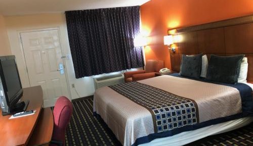 King Room - Non-Smoking