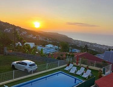 Double Room with Pool View