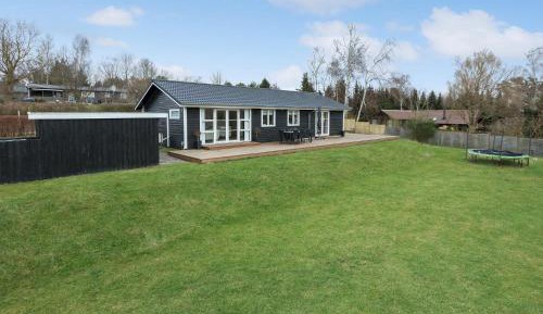 Three-Bedroom Holiday Home 