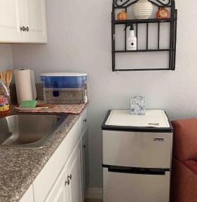 One-Bedroom House