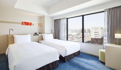 Specialty Suite with Sofa Bed and Kitchen