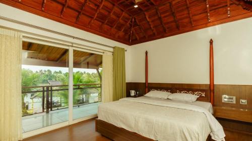 Deluxe Double or Twin Room with Balcony