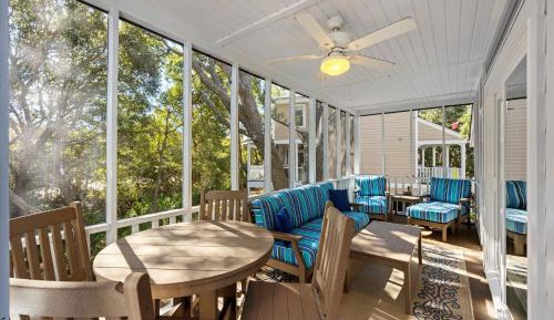 Four-Bedroom Holiday Home