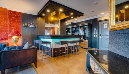 Fiesta Suite-Party Option