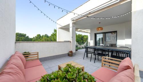 Three-Bedroom Superior Apartment