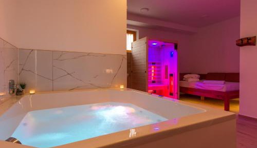 Double Room with Spa Bath