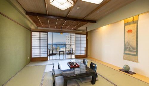 Japanese-Style Room