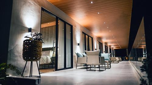 Queen Suite