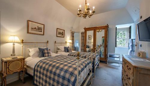 Deluxe Double or Twin Room