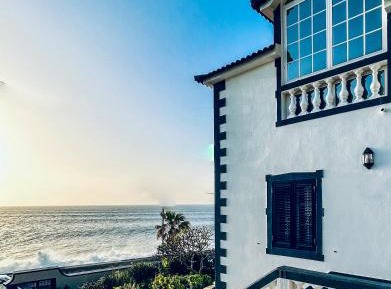 Villa - Beach Front