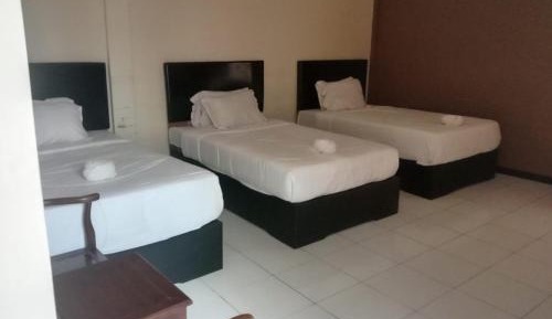 Comfort Triple Room