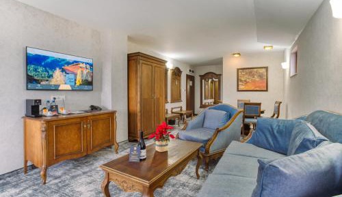 VIP Family Suite with Balcony