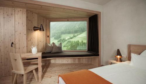 King Room with Mountain View