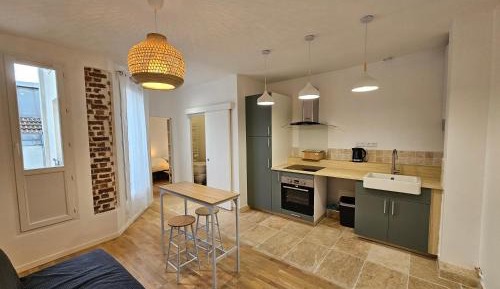 Deluxe Apartment