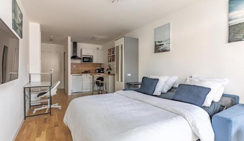 Apartment with Balcony