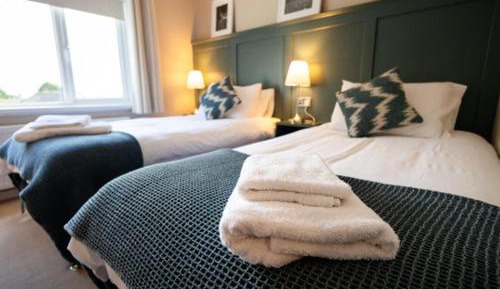 Standard Twin Room with Sea View