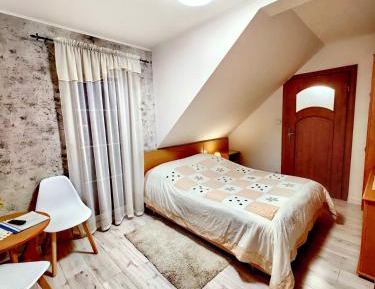 Large Double Room