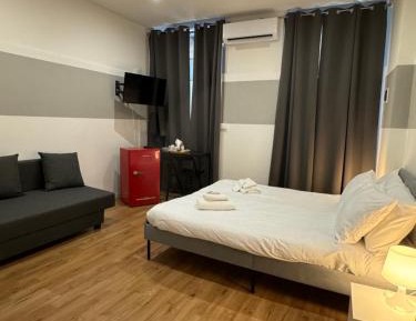 Quadruple Room with Private Bathroom