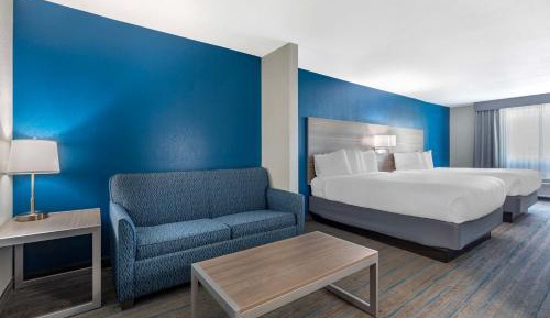 Queen Suite with Two Queen Beds with Sofa Bed