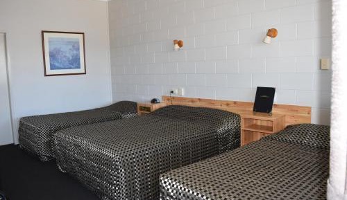 Basic Triple Room