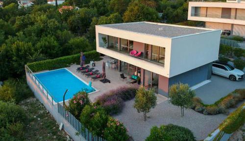 Four-Bedroom Holiday Home