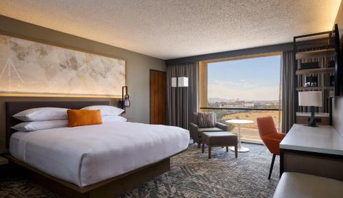 Corner King Room