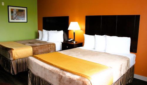 Queen Room with Two Queen Beds - Non-Smoking